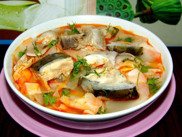 Sweet-and-sour fish soup